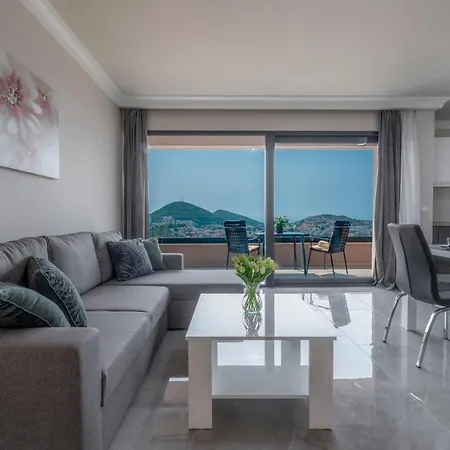 Apartament Makris No1 *